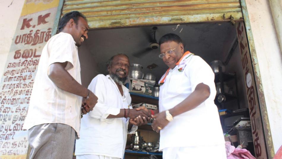 Pondicherry Chief minister Narayanasamy who met ordinary person